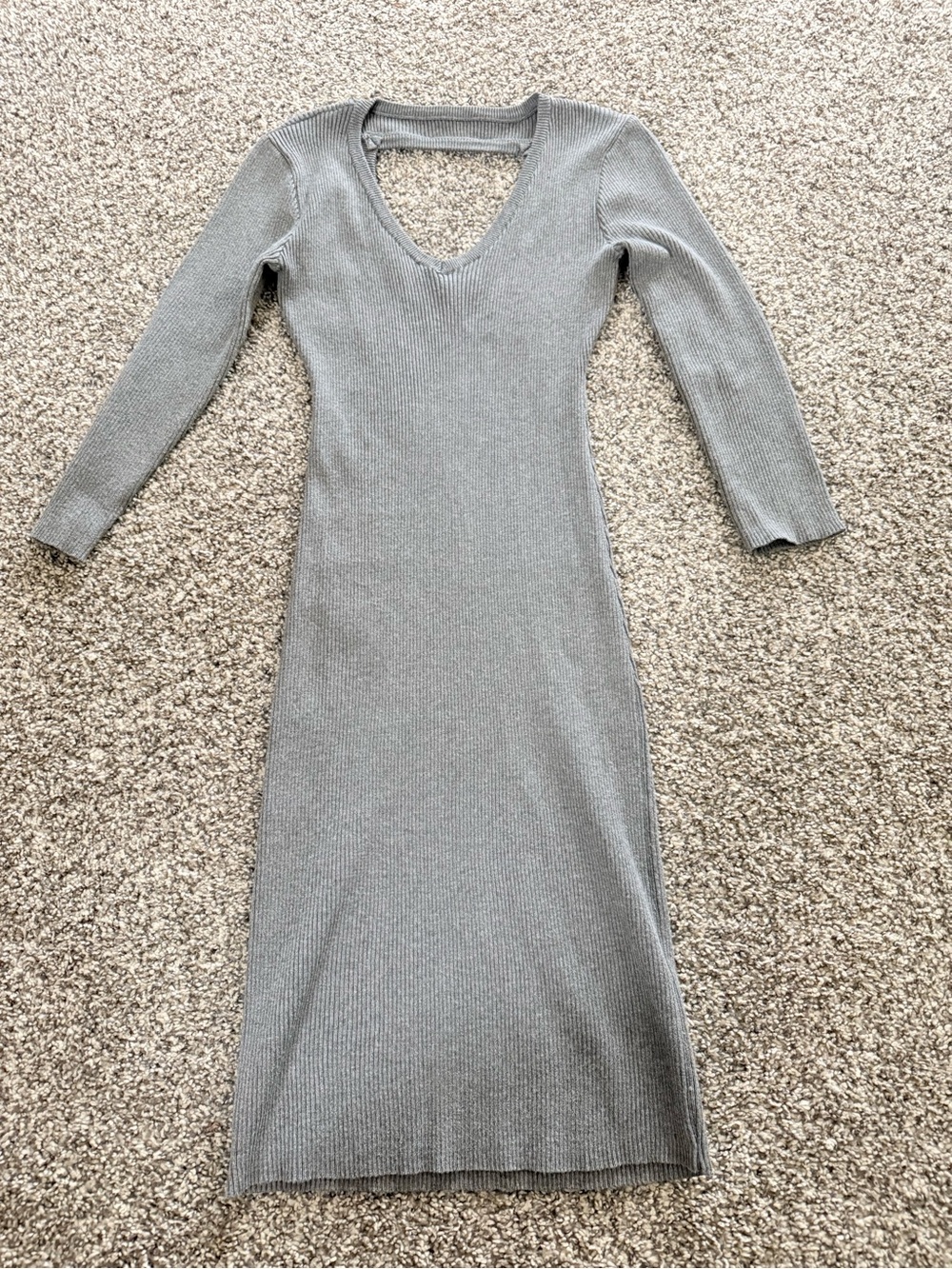 No Boundaries Gray Ribbed V-Neck Midi Knit Dress
